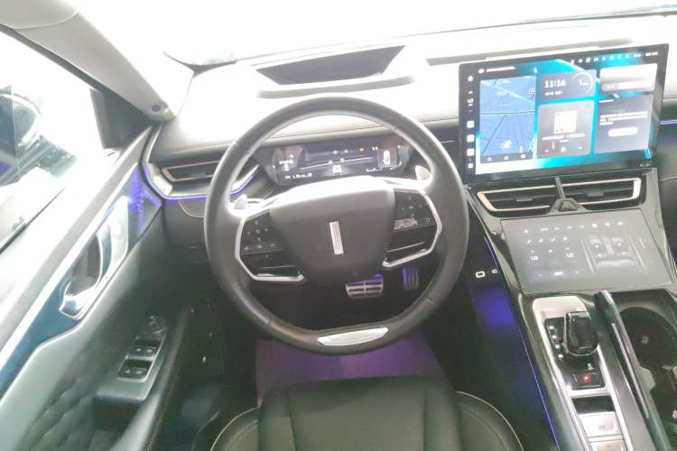 Used Wey Mocha 2021 2.0T Two-Wheel-Drive Ultra-Strong Version
