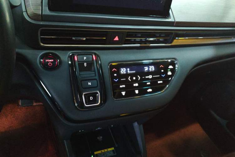 Used Honda Odyssey 2024 2.0L eHEV Sharp·Leading Edition