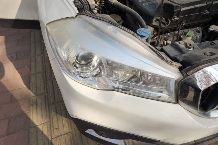 Used Suzuki Vitara S-Cross 2017 1.6L CVT Two-Wheel Drive Urban Fashion Model