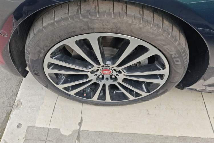 Used Jaguar XFL 2024 2.0T P250 Two-Wheel Drive Prestige Luxury Edition
