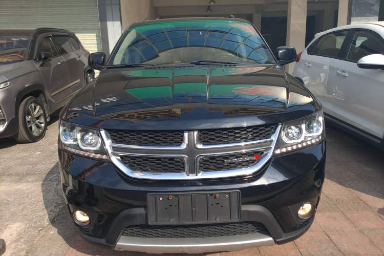 Used Dodge Journey 2013 2.4L Two-Wheel Drive Luxury Version