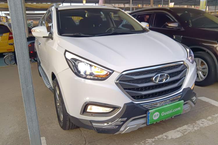 Used Hyundai ix35 2015 2.0L Automatic 2WD Smart Type China IV