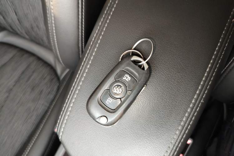 Used Buick Verano 2015 Sedan 20T Dual-Clutch Leading Model
