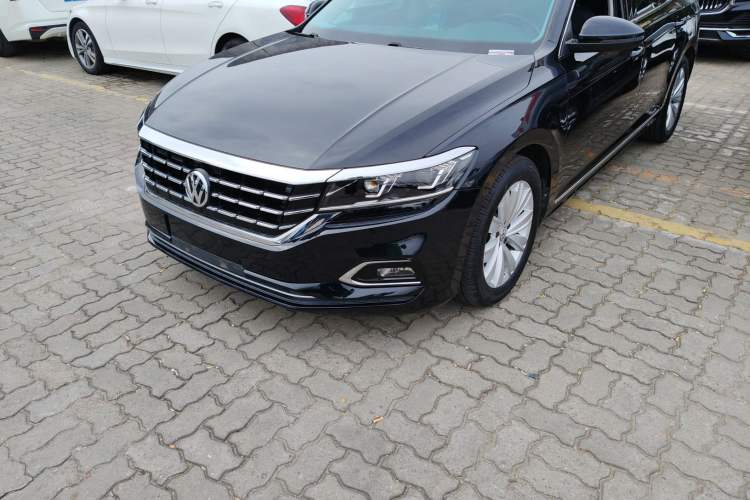 Used Volkswagen Passat 2019 330TSI Elite Edition China VI
