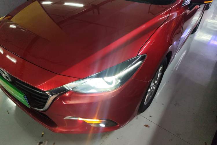 Used Mazda Mazda 3 Axela 2017 Sedan 1.5L Automatic Luxury Model Emission Standard China V
