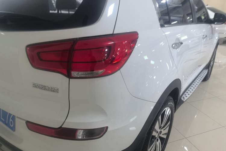 Used Kia Sportage R 2015 2.0L Automatic Two-Wheel Drive DLX Model