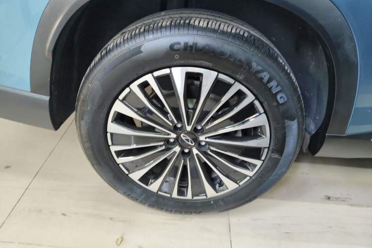 Used Chery Tiggo 8 PLUS C-DM 2025 1.5T 116 km Prestige Version 5 Seats