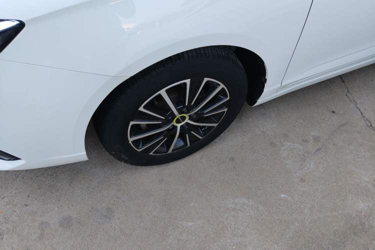 Used Roewe i5 2021 1.5L CVT Diamond Edition
