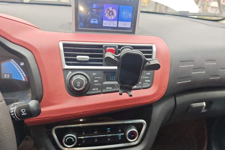 Used JAC iEV6E 2018 Upgraded iEV6E Luxury Model