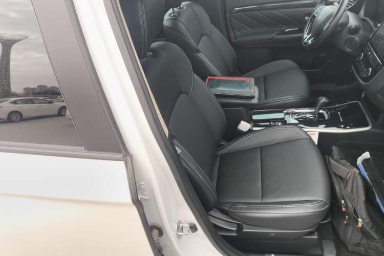 Used Mitsubishi Outlander 2020 2.0L Two-Wheel Drive Enjoyment Version 5 Seats
