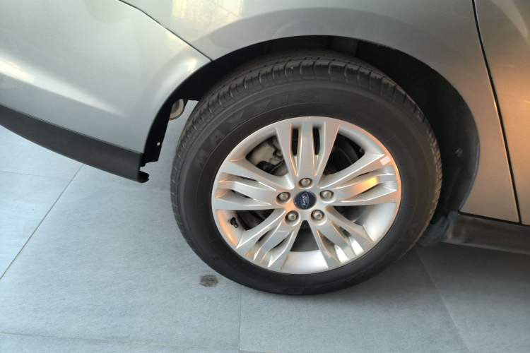 Used Ford Focus 2012 Sedan 1.6L Automatic Comfort Model
