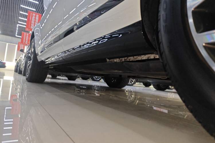 Used Land Rover Range Rover Evoque 2023 Aurora L 249 PS Luxury Edition