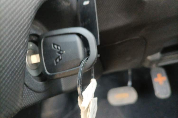 Used Wuling Hongguang MINIEV 2022 Macaron Fashion Model Lithium Iron Phosphate
