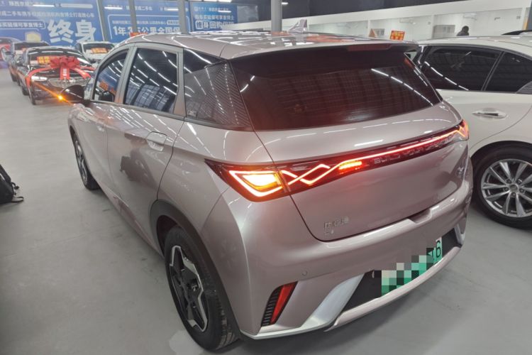 Used BYD Dolphin 2021 405 km Fashion Edition
