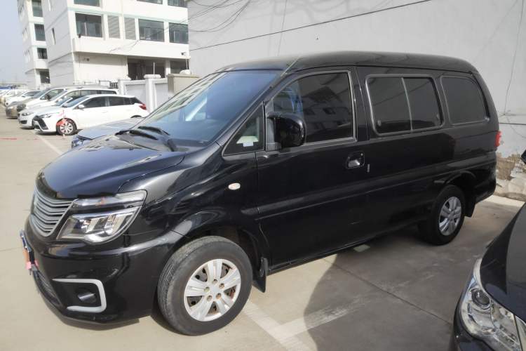 Used FORTHING Lingzhi 2022 M5 1.6L Practical Model 5 Seats