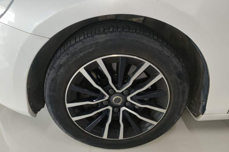 Used Volvo V40 2018 T3 Zhiyi Edition
