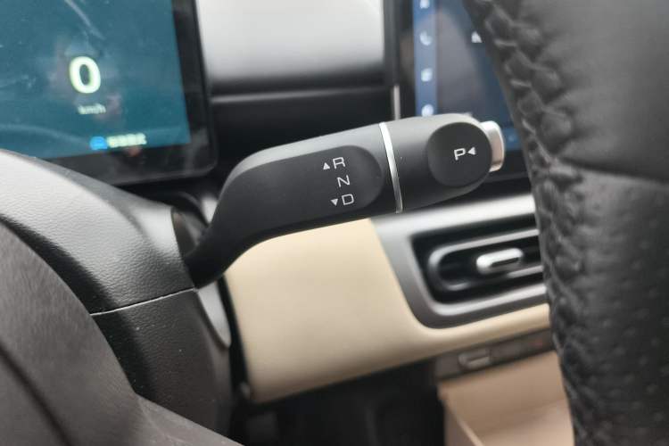 Used Wuling Bingo PLUS 2024 330 km Range Five-Seater Version
