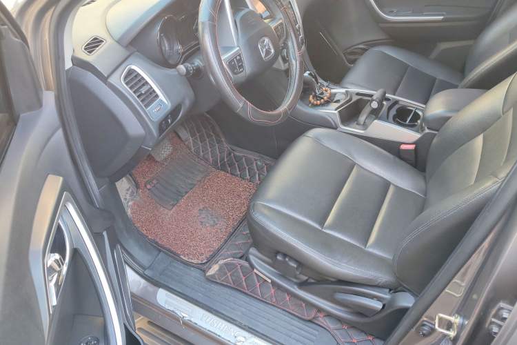 Used JMC Yusheng S350 2013 2.4T Automatic 2WD Diesel Luxury Edition 5 Seats
