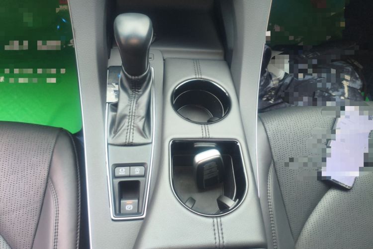 Used Toyota Avalon 2019 2.0L XLE Premium Edition China VI
