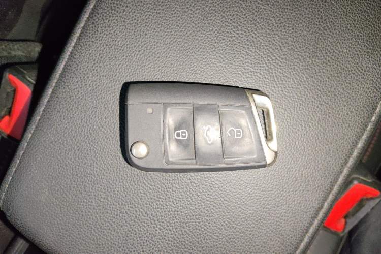 Used Volkswagen Tayron 2020 330TSI Two-Wheel Drive Luxury Smart Connectivity Version
