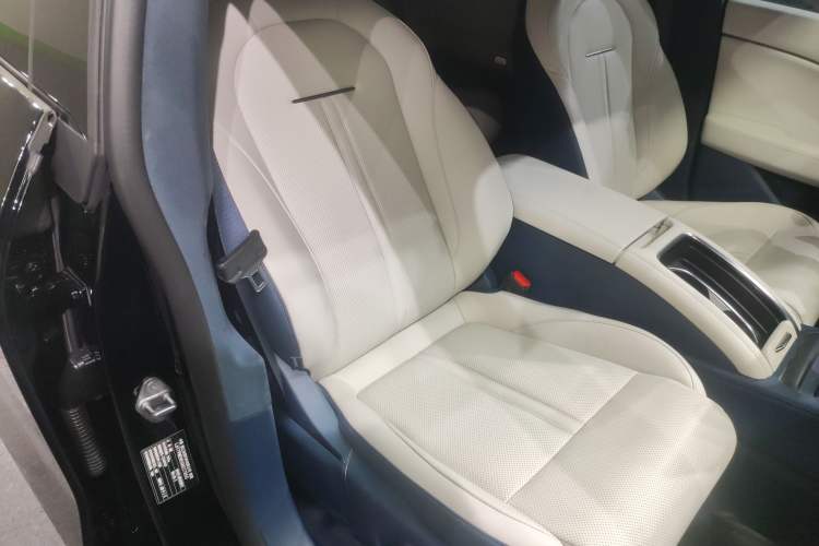 Used Zeekr 007 2025 Long-Range Rear-Wheel-Drive Intelligent Driving Version 100 kWh