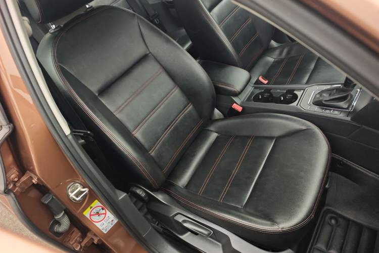 Used Volkswagen Lamando 2017 230TSI DSG Fashion Edition
