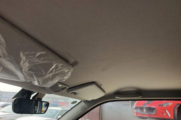 Used Wuling Hongguang MINIEV 2022 Macaron Premium Model – Lithium Ternary Battery
