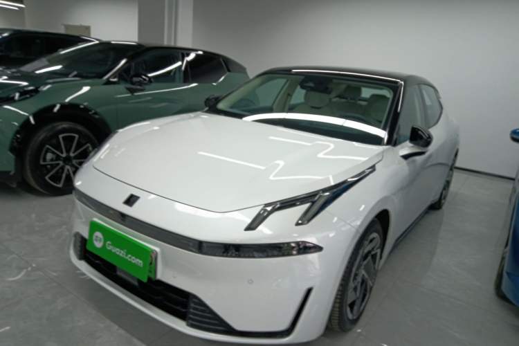 Used Lynk & Co 07 2024 EM-P 126 Long-Range Halo