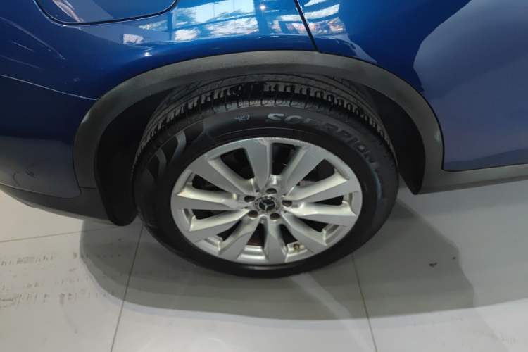 Used Mercedes-Benz GLC Coupe 2021 GLC 260 4MATIC Coupe SUV
