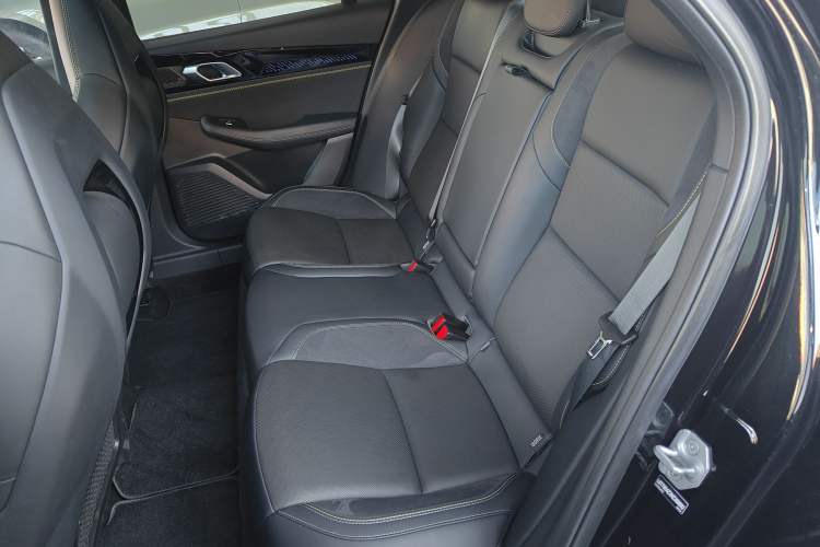 Used Lynk & Co 03 2023 2.0TD DCT JingPro
