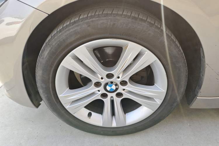 Used BMW 3 Series 2014 320i Sport Design Package