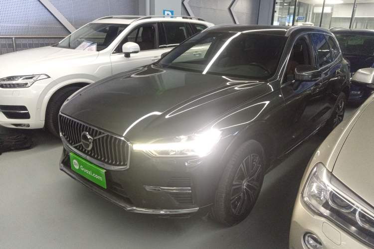 Used Volvo XC60 2022 B5 4x4 Smart Luxury Edition