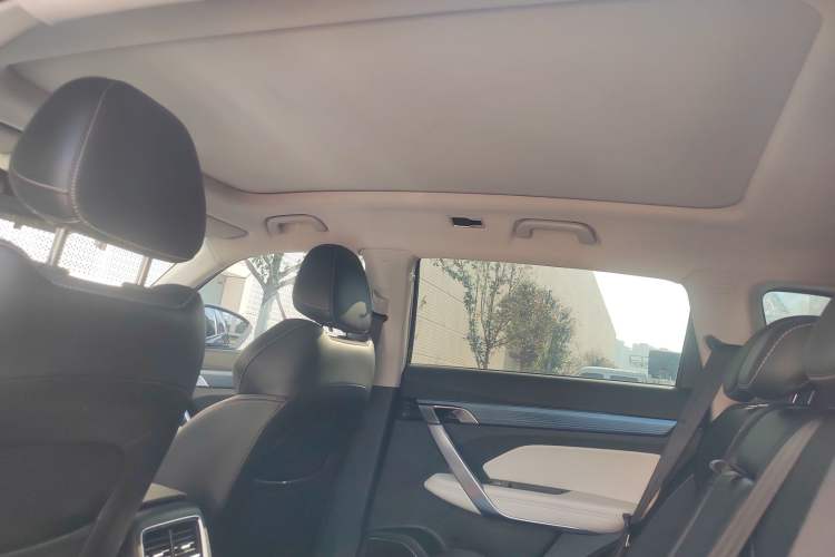 Used Geely Auto Emgrand X7 Sport 2022 Boyue X 1.8TD DCT ZhiZun Edition
