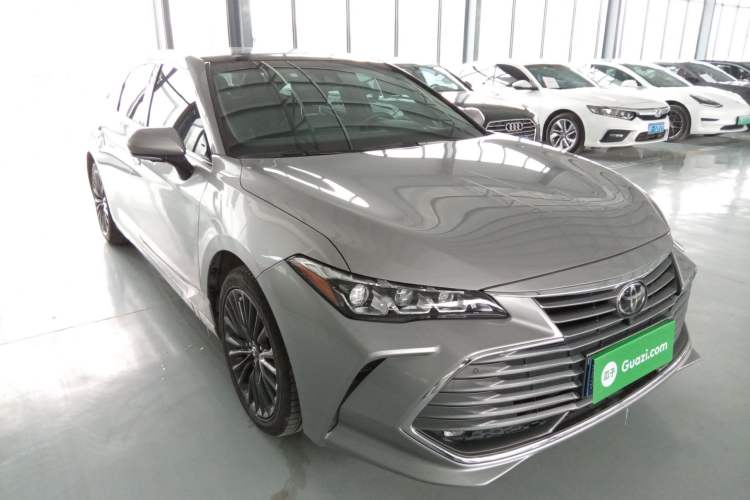 Used Toyota Avalon 2019 2.5L Touring Premium Version China VI Standard
