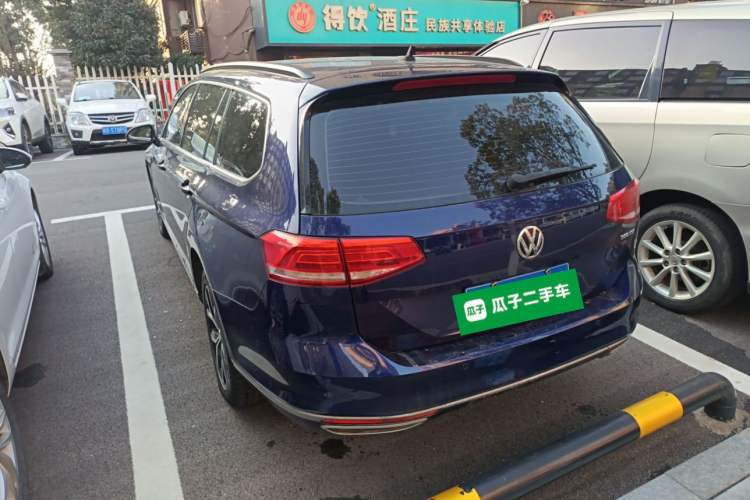 Used Volkswagen Variant 2018 380TSI Two-Wheel Drive Comfort Edition
