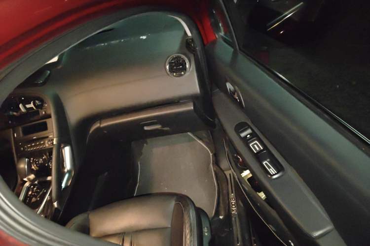 Used Peugeot 3008 2015 2.0L Automatic Trend Edition
