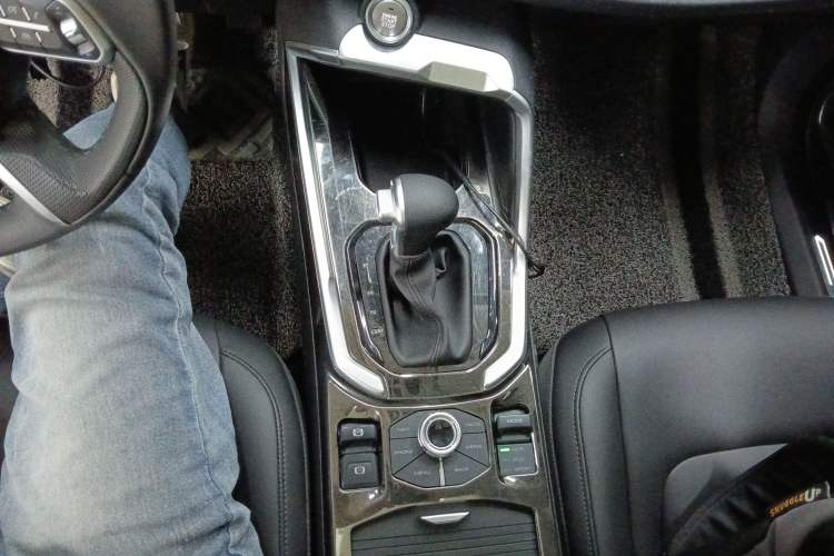 Used Haval H6 2018 Red-Label 1.5T Automatic Luxury Model
