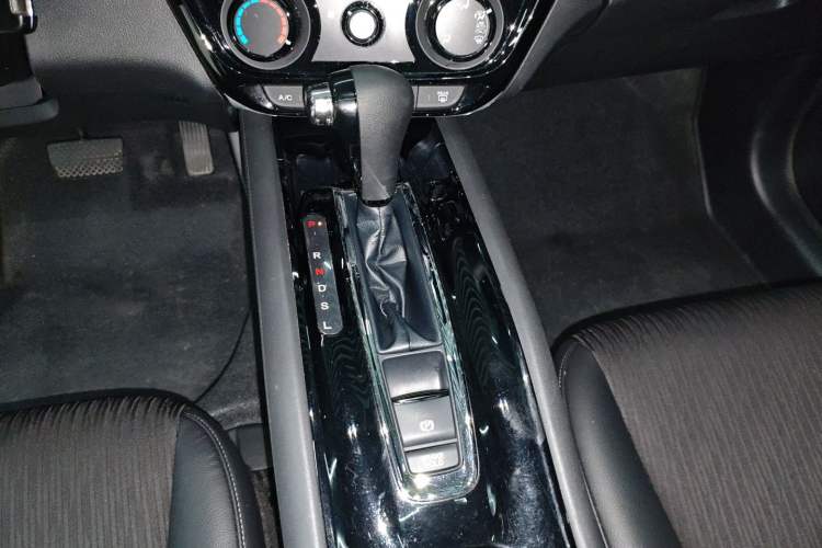 Used Honda Vezel 2020 1.5L CVT Pioneer Edition