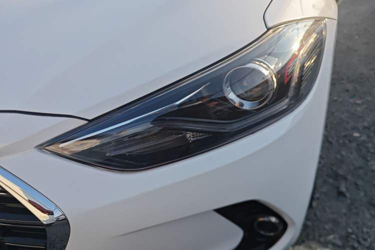 Used Hyundai Elantra 2019 1.4T Dual-Clutch Xuan Dong · Dynamic Model