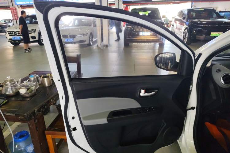 Used Oshan Benni E-Star 2021 National Edition Colorful Model (Fast-Charging Version) Lithium Iron Phosphate (31.95 kWh)
