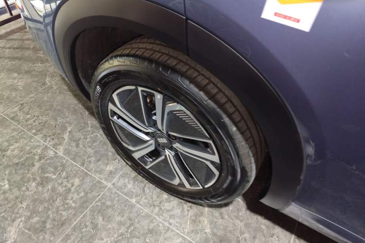 Used  Galaxy Xingjian 7 EM-i 2025 120km Exploration+ Version
