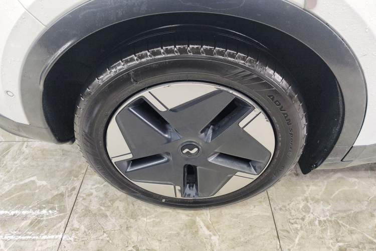 Used ONVO L60 2024 60 kWh Rear-Drive Version
