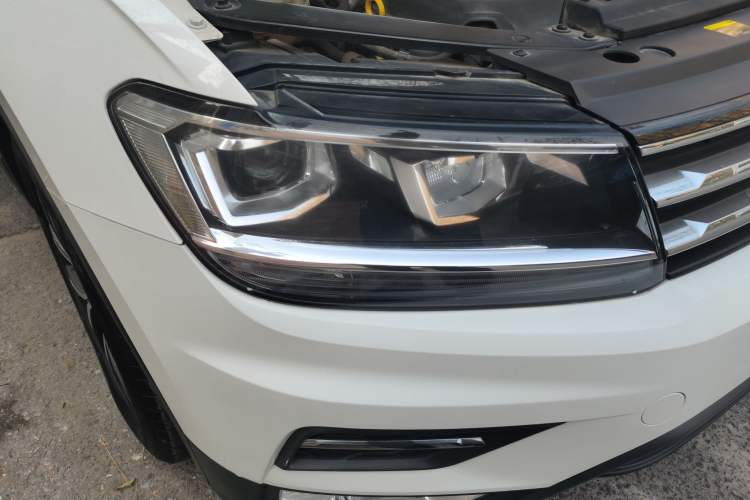 Used Volkswagen Tiguan L 2018 330TSI Automatic Two-Wheel Drive Luxury Edition