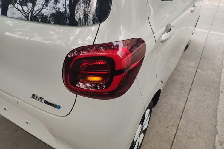 Used Wuling Hongguang MINIEV 2025 Four-Door Version Advanced Edition
