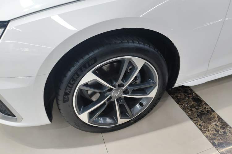 Used Audi A4L 2022 40 TFSI Fashion Dynamic Model
