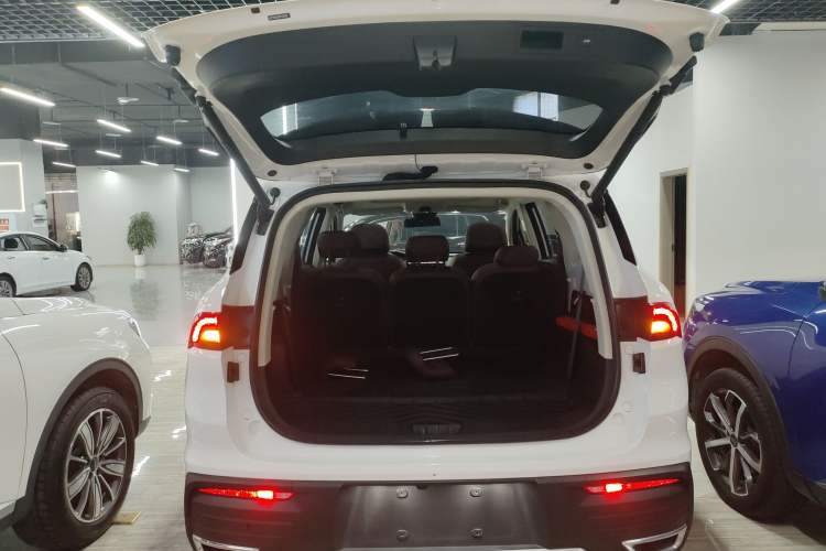 Used Geely Auto Haoyue 2022 1.8TD Automatic Prestige 7-Seater