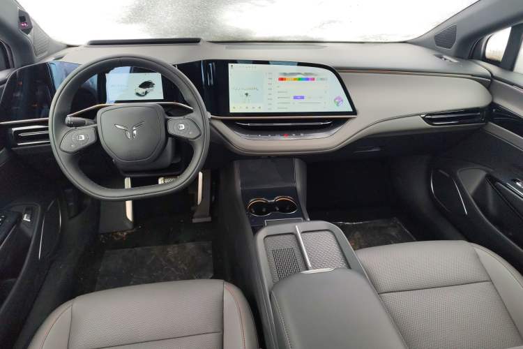 Used Hongqi EH7 2025 640 All-Wheel Drive Smart Selection Edition
