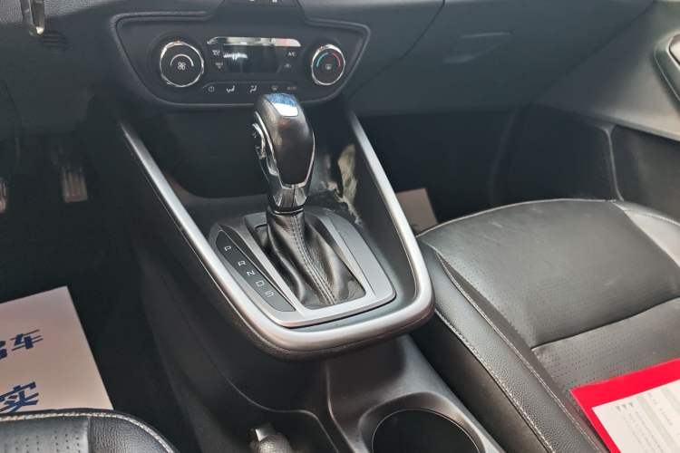 Used Ford Escort 2017 Happiness Edition 1.5L Automatic Fashion Version
