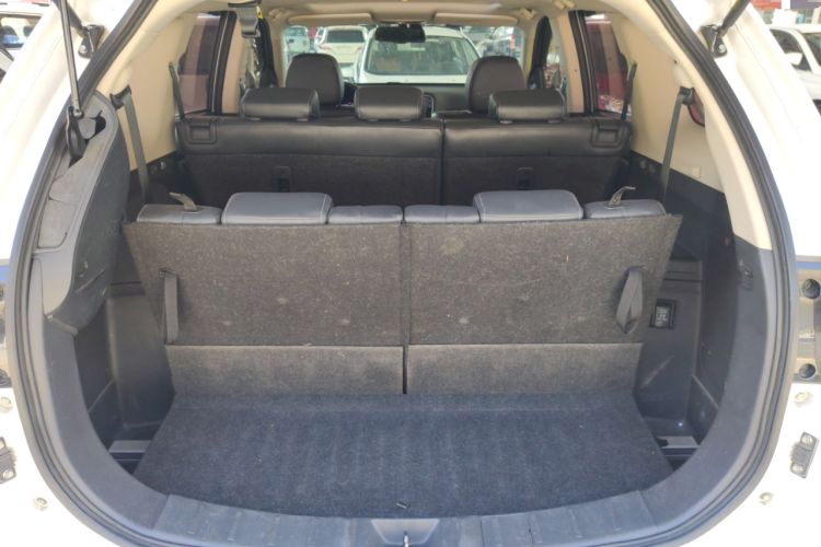 Used Mitsubishi Outlander 2019 2.4L 4x4 Zhi Xiang Edition 7 Seats China V Emission Standard
