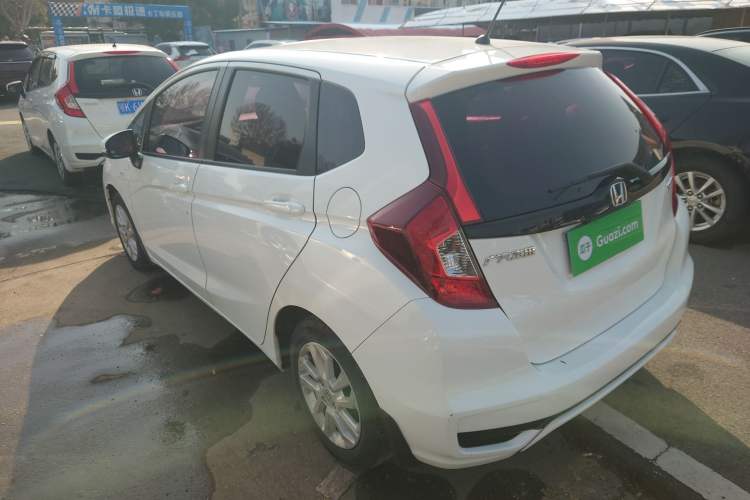 Used Honda Fit 2018 1.5L CVT Comfort Sunroof Version